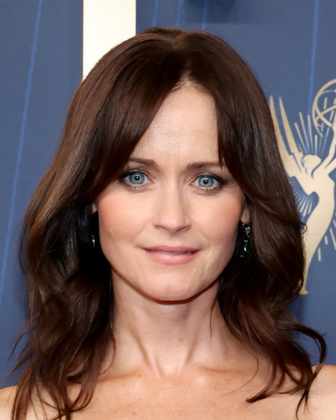 Closeup shot of Alexis Bledel with butterflylayered hair